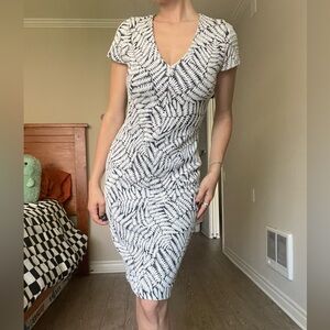 Michael - Michael Kors - Navy and white fern pattern bodycon midi dress - size s